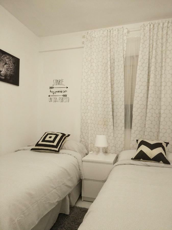 Apartamento Capuchinos Malaga Exterior photo