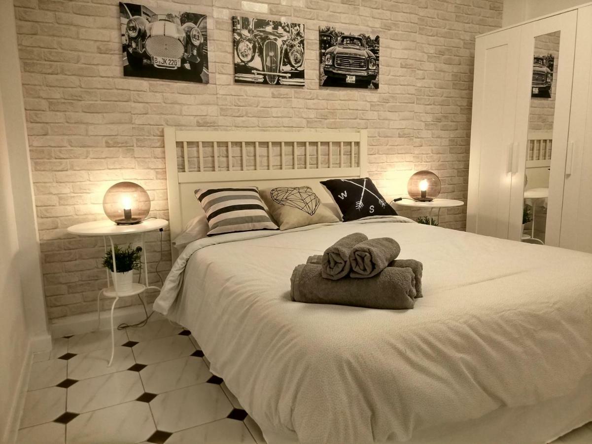 Apartamento Capuchinos Malaga Exterior photo